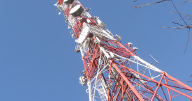Prace na maszcie telekomunikacyjnym